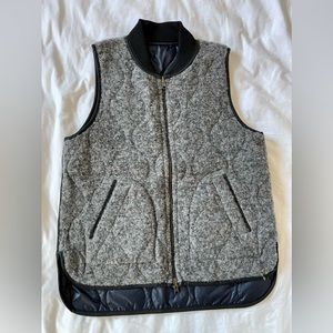 Madewell Reversible Vest in Navy and Gray